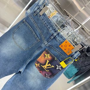 Louis Vuitton Pants in Black