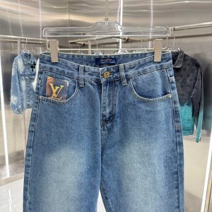 Louis Vuitton Pants in Black