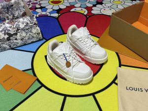 Louis Vuitton Sneakers in Denim