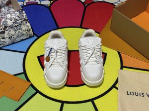 Louis Vuitton Sneakers in Denim