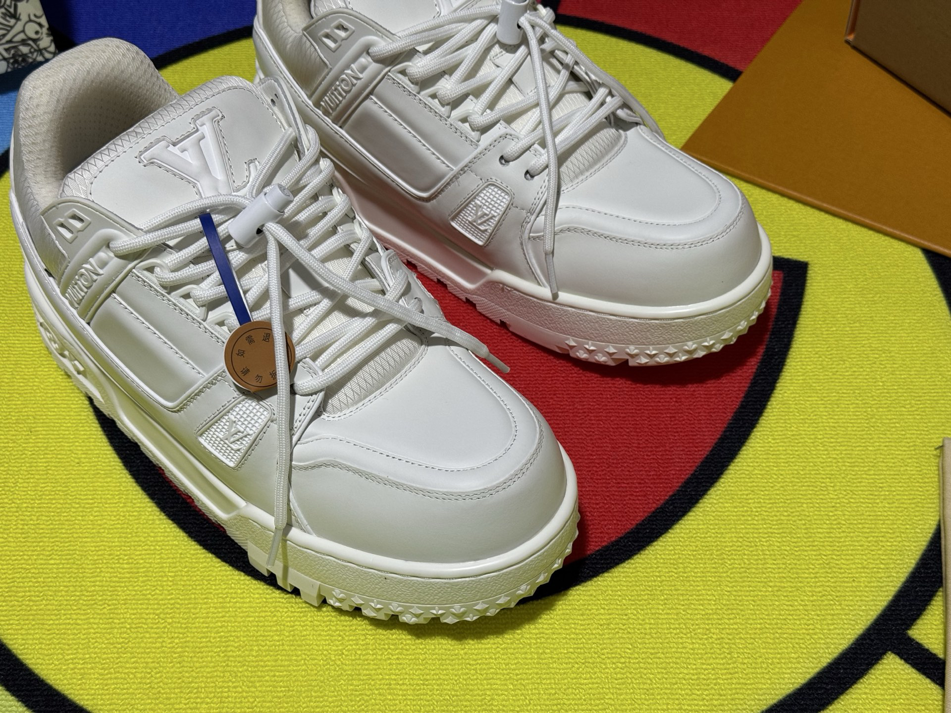 Louis Vuitton Sneakers in Denim