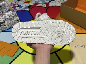 Louis Vuitton Sneakers in Denim