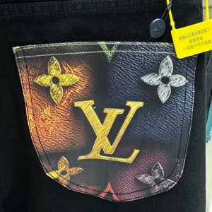 Louis Vuitton Pants in Black