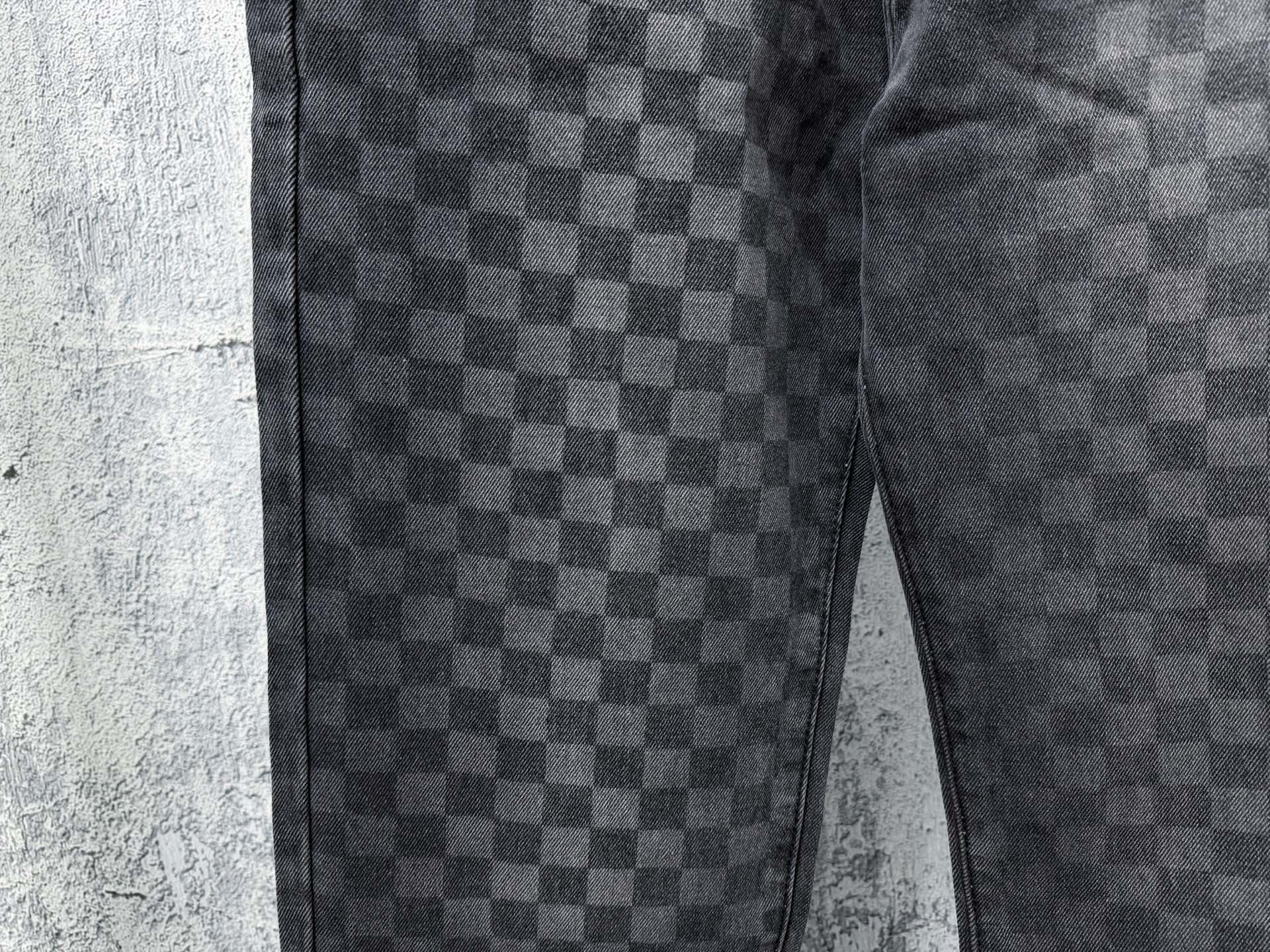 Pants in Black
