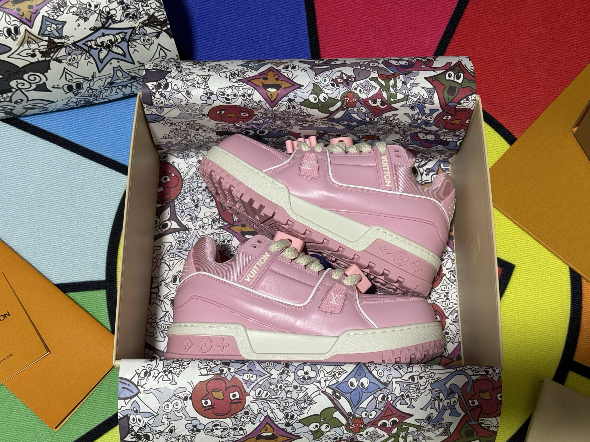 Louis Vuitton Sneakers in Denim