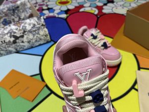 Louis Vuitton Sneakers in Denim