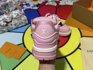 Louis Vuitton Sneakers in Denim