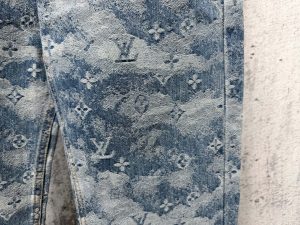 Louis Vuitton Pants in White