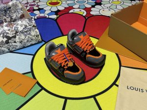 Louis Vuitton Sneakers in Denim
