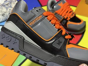 Louis Vuitton Sneakers in Denim