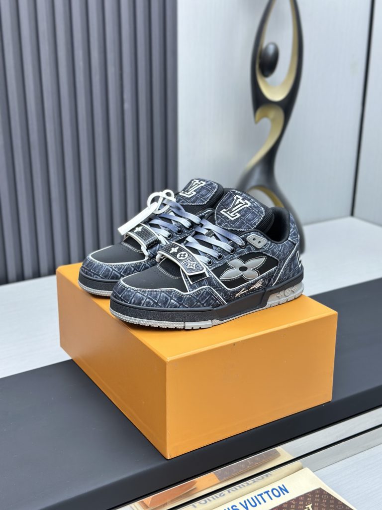 Louis Vuitton Shoes