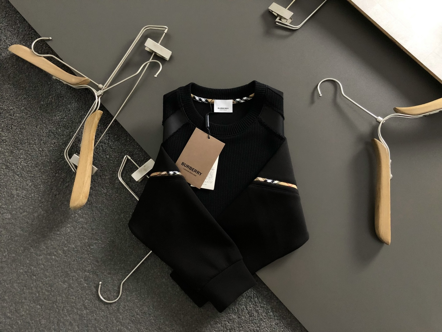 Hoodie in Black