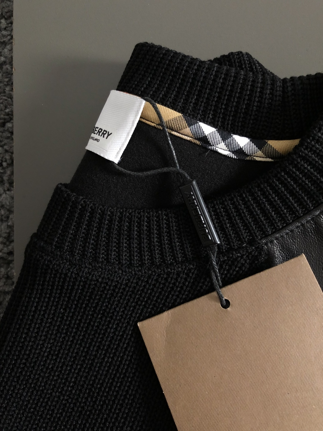 Hoodie in Black