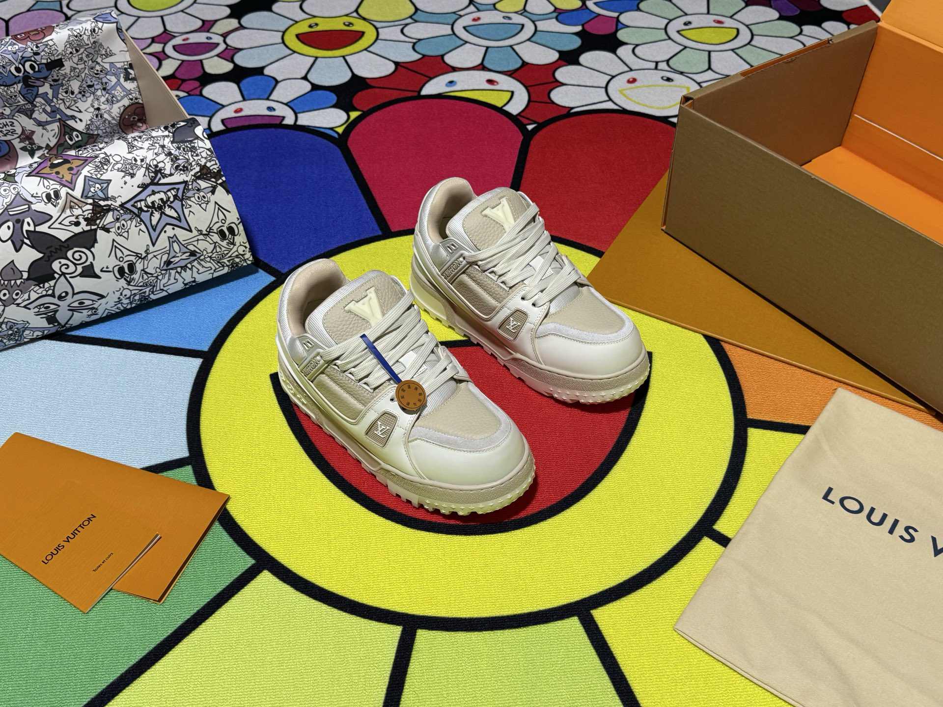 Louis Vuitton Sneakers in Denim