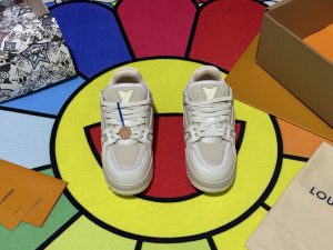 Louis Vuitton Sneakers in Denim