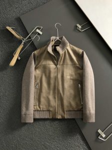 Jacket in Black