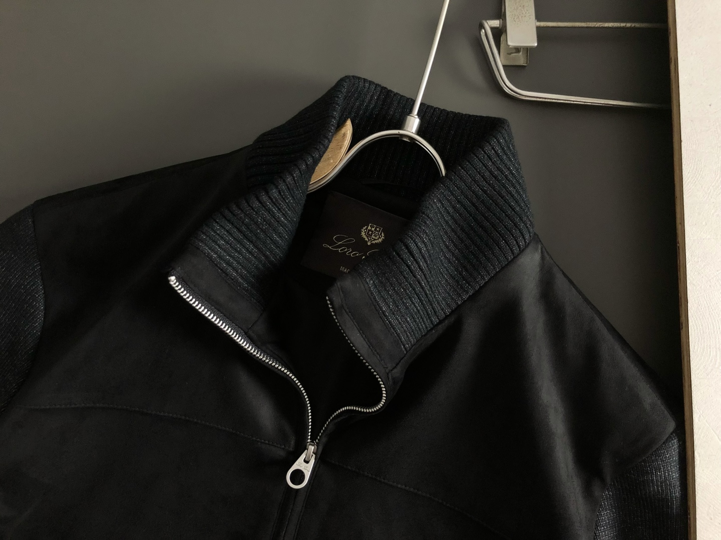 Jacket in Black