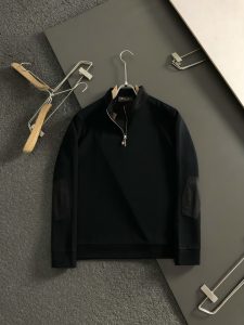 Jacket in Black