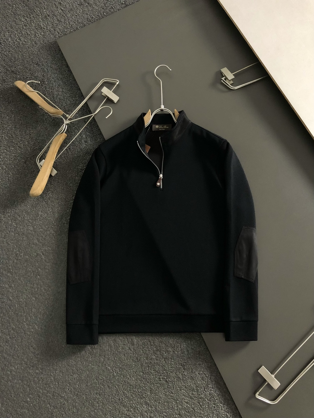 Jacket in Black