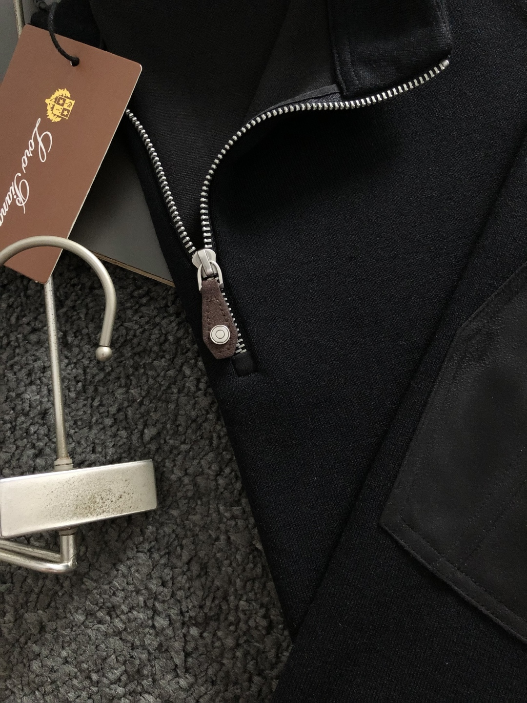 Jacket in Black