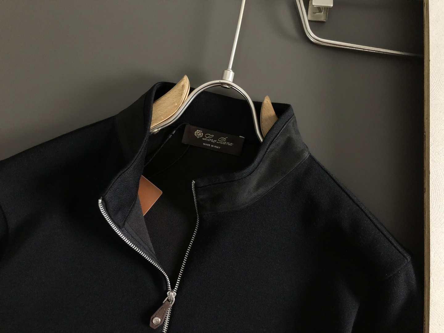 Jacket in Black