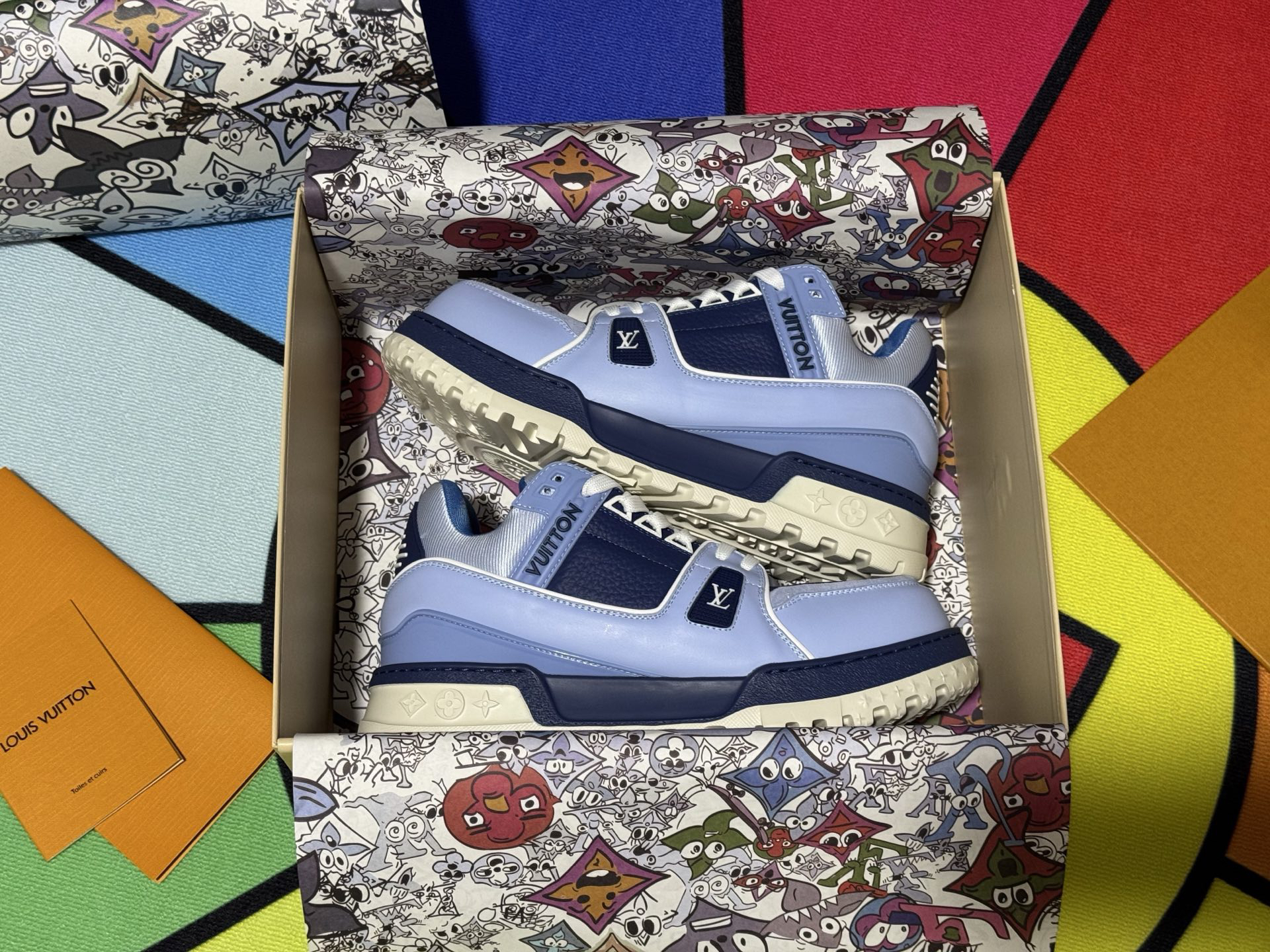 Louis Vuitton Sneakers in Denim