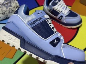 Louis Vuitton Sneakers in Denim