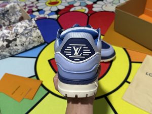 Louis Vuitton Sneakers in Denim