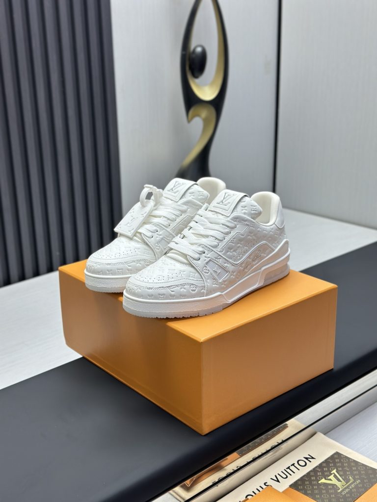 Louis Vuitton Sneakers