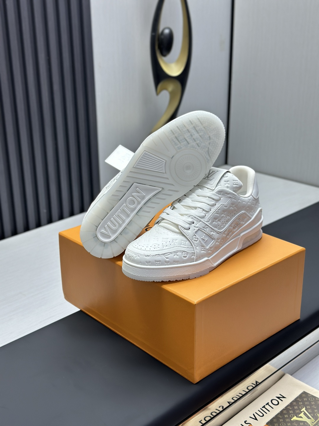 Louis Vuitton Sneakers