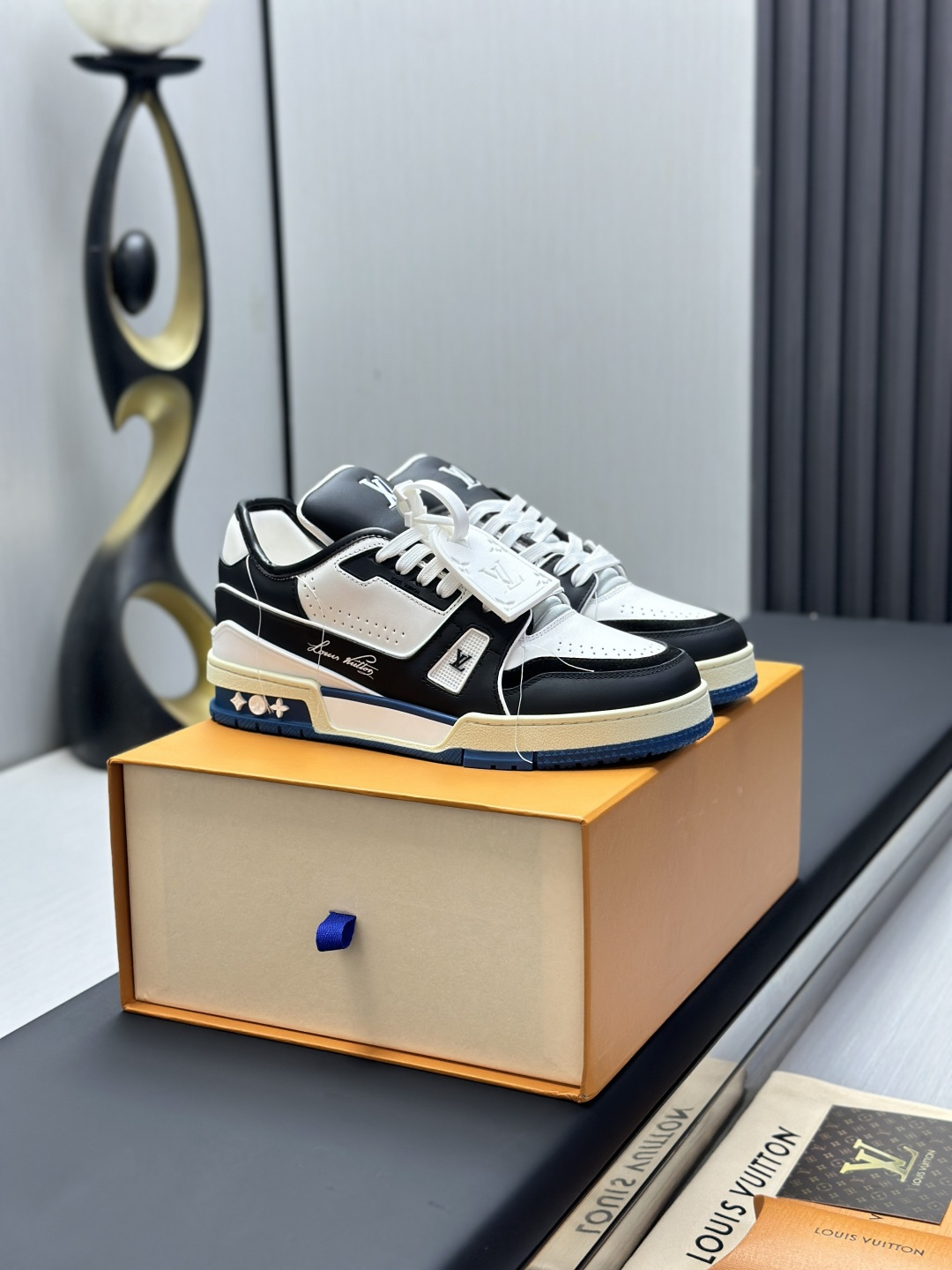 Louis Vuitton Sneakers