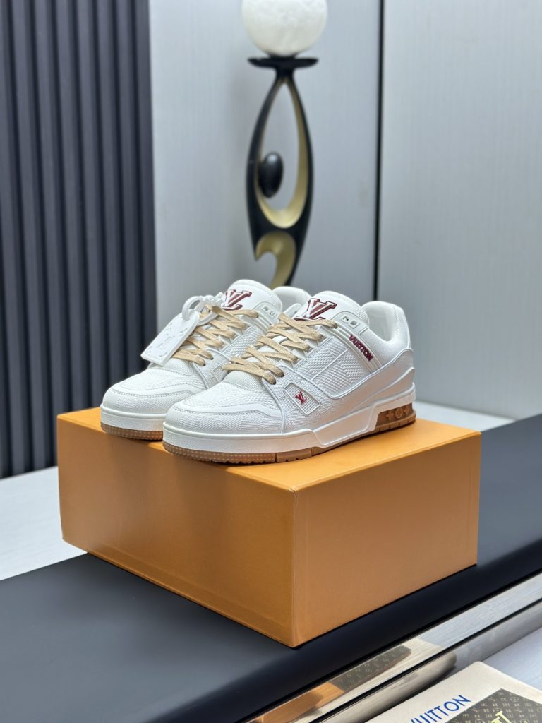 Louis Vuitton Sneakers