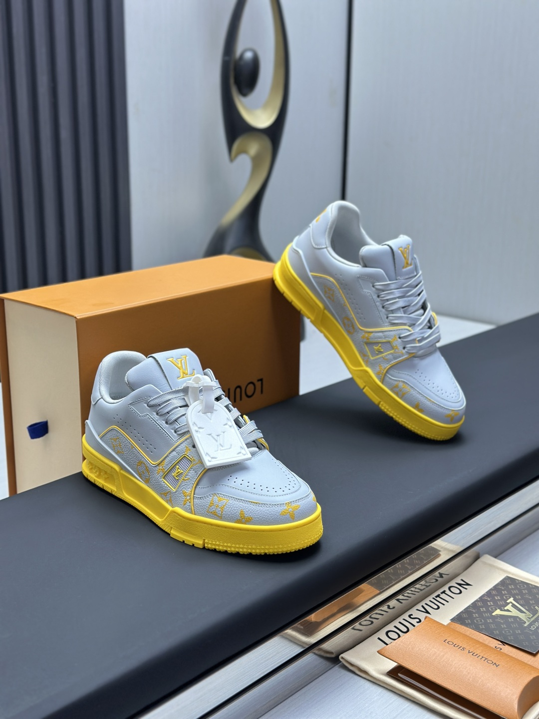 Louis Vuitton Sneakers
