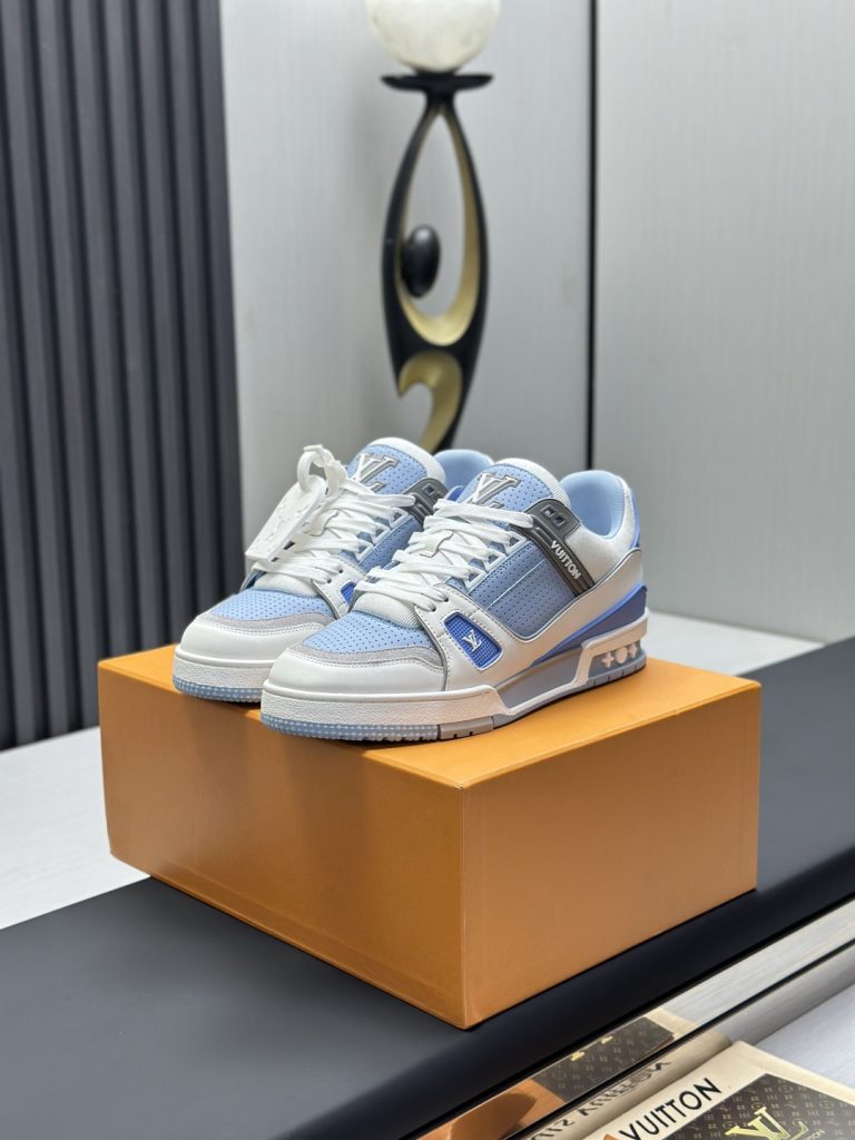 Louis Vuitton Sneakers