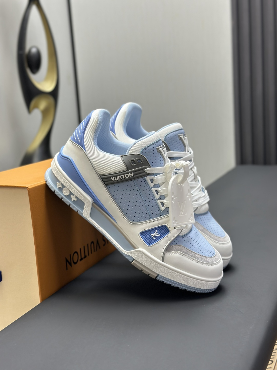 Louis Vuitton Sneakers