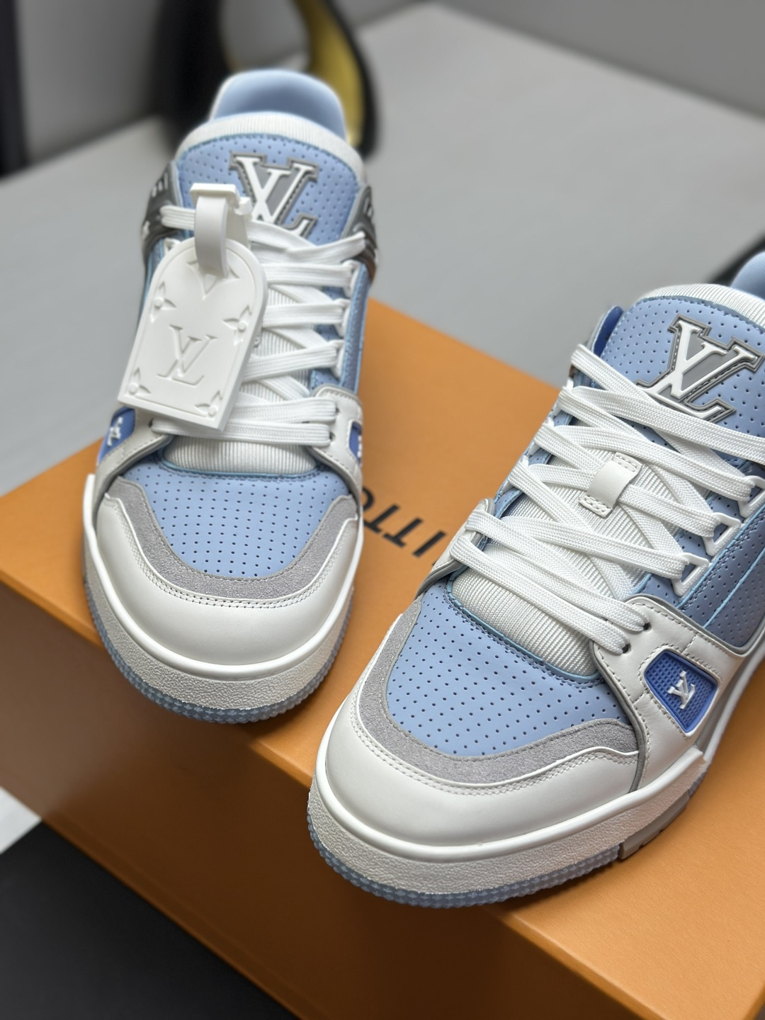 Louis Vuitton Sneakers