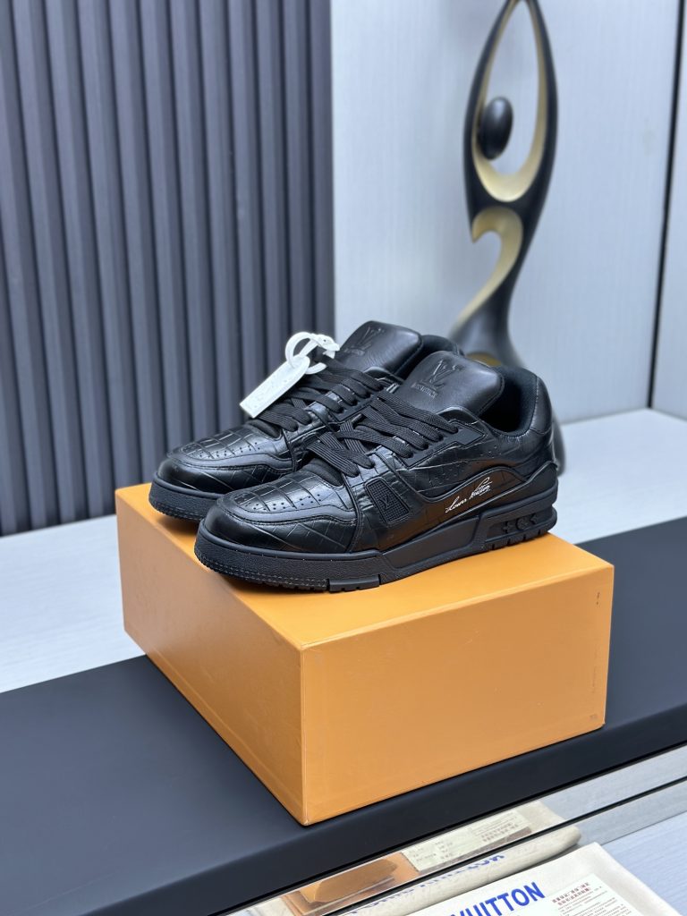 Louis Vuitton Sneakers