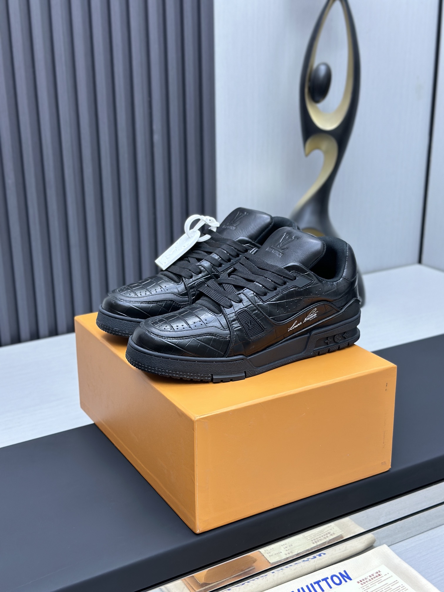Louis Vuitton Sneakers