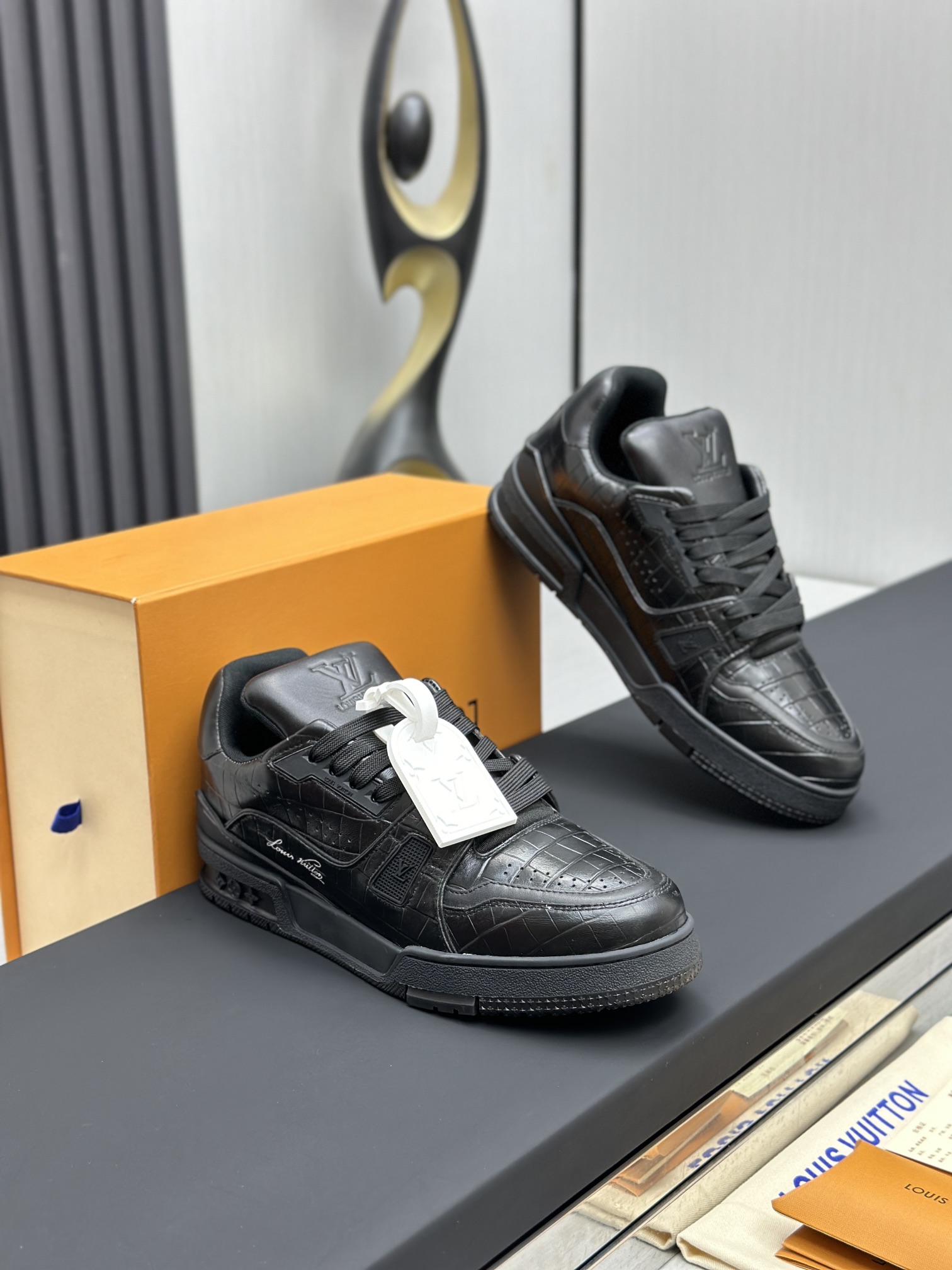 Louis Vuitton Sneakers