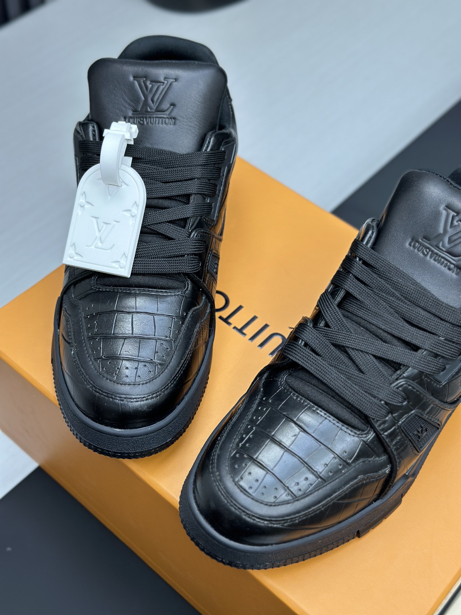 Louis Vuitton Sneakers