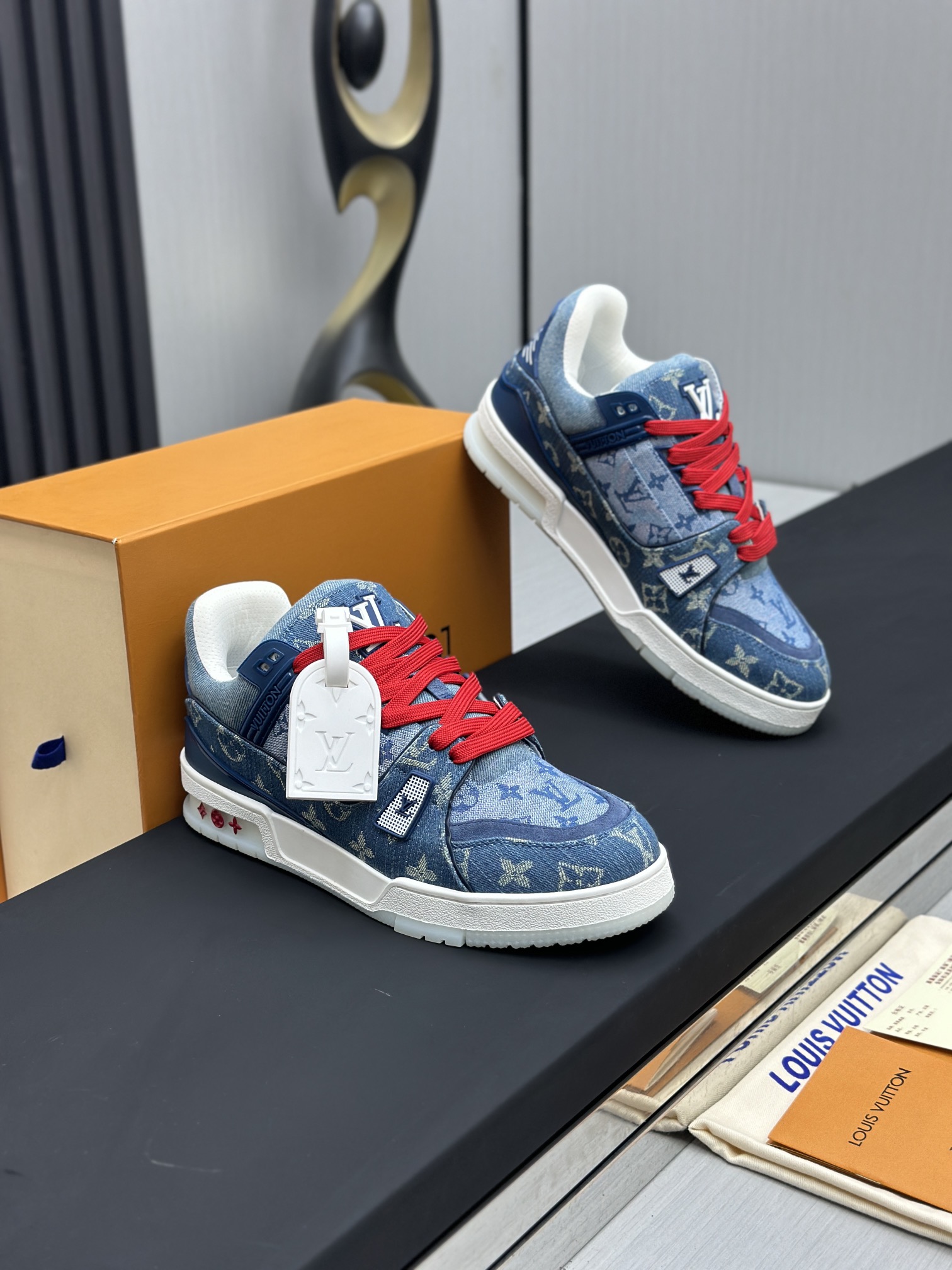 Louis Vuitton Sneakers