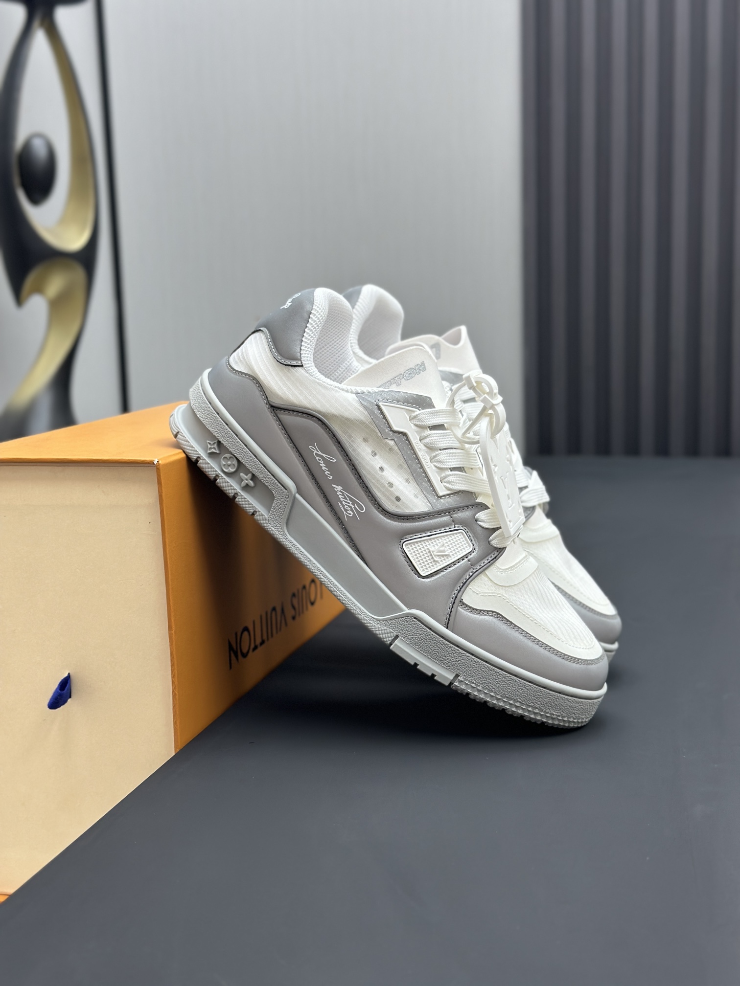 Louis Vuitton Sneakers