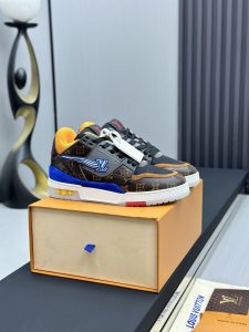 Louis Vuitton Sneakers