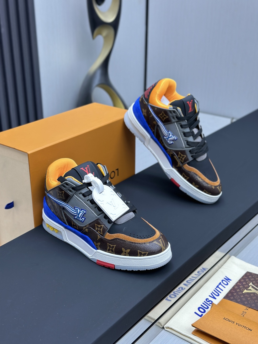 Louis Vuitton Sneakers