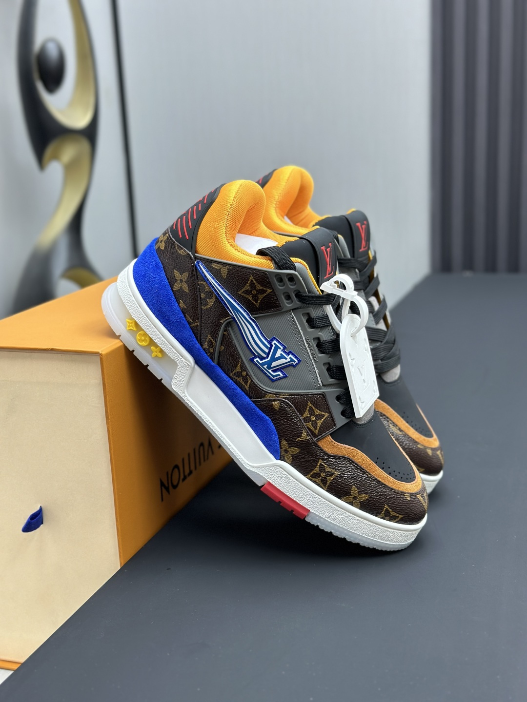 Louis Vuitton Sneakers