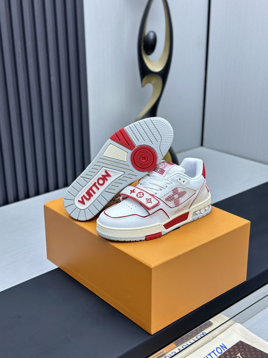 Louis Vuitton Sneakers