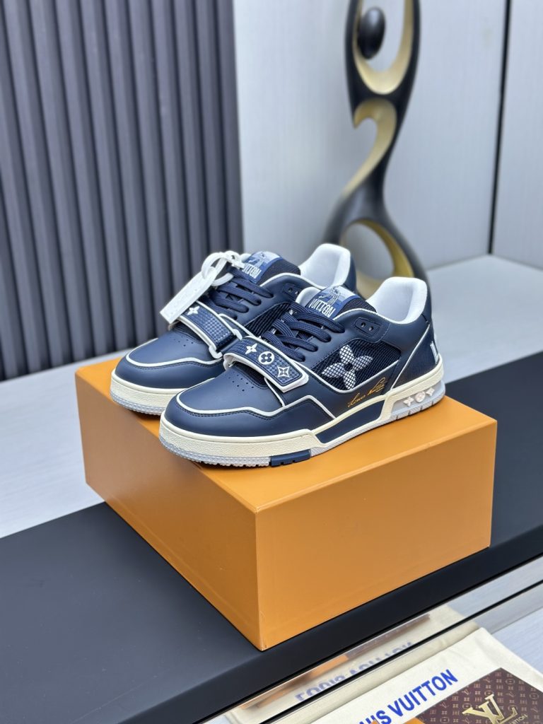 Louis Vuitton Sneakers