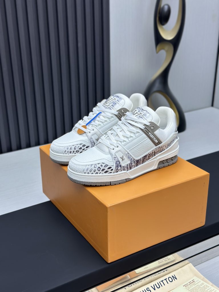 Louis Vuitton Sneakers