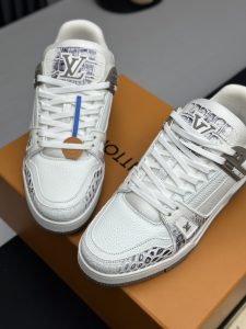 Louis Vuitton Sneakers