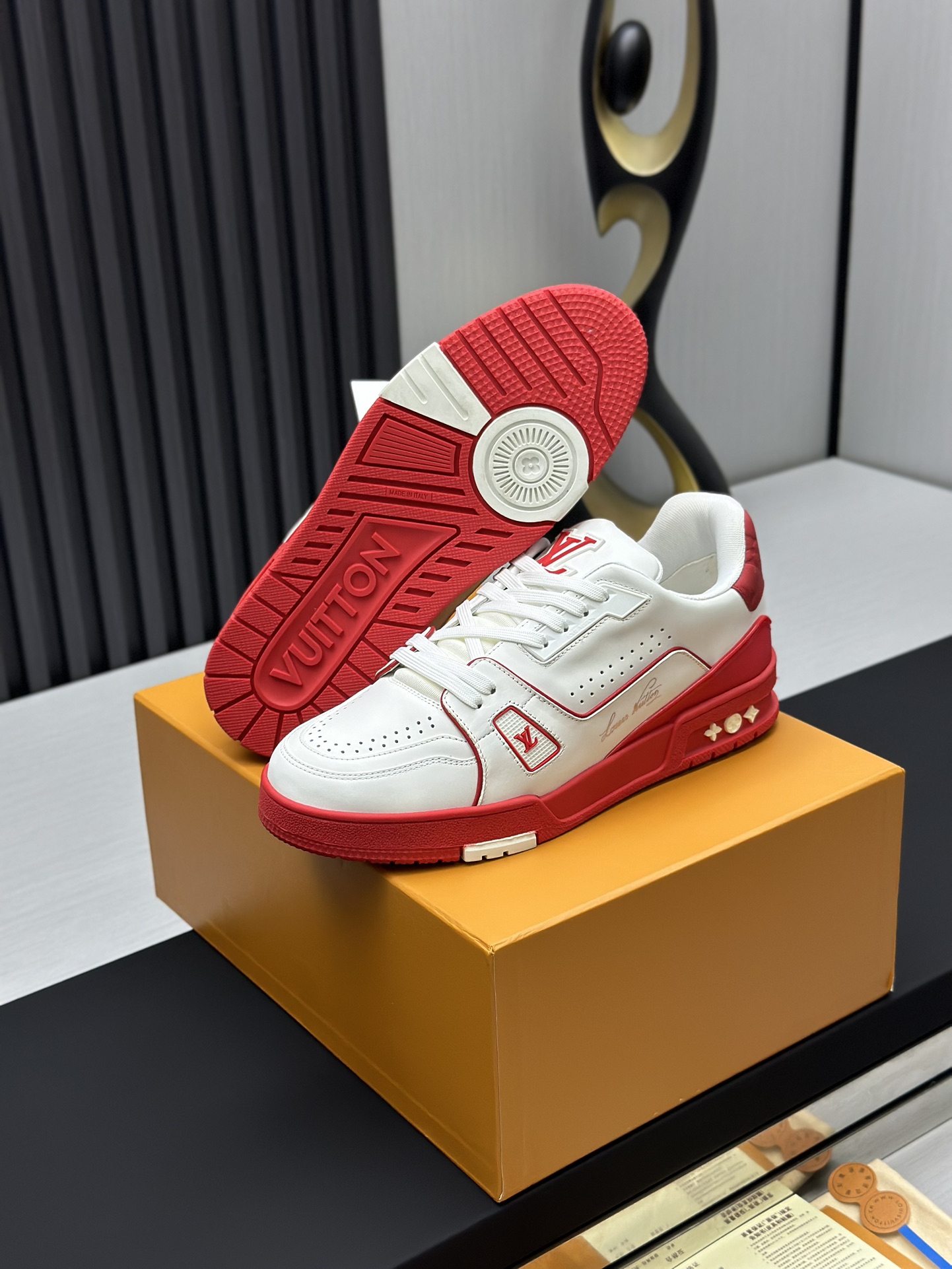 Louis Vuitton Sneakers
